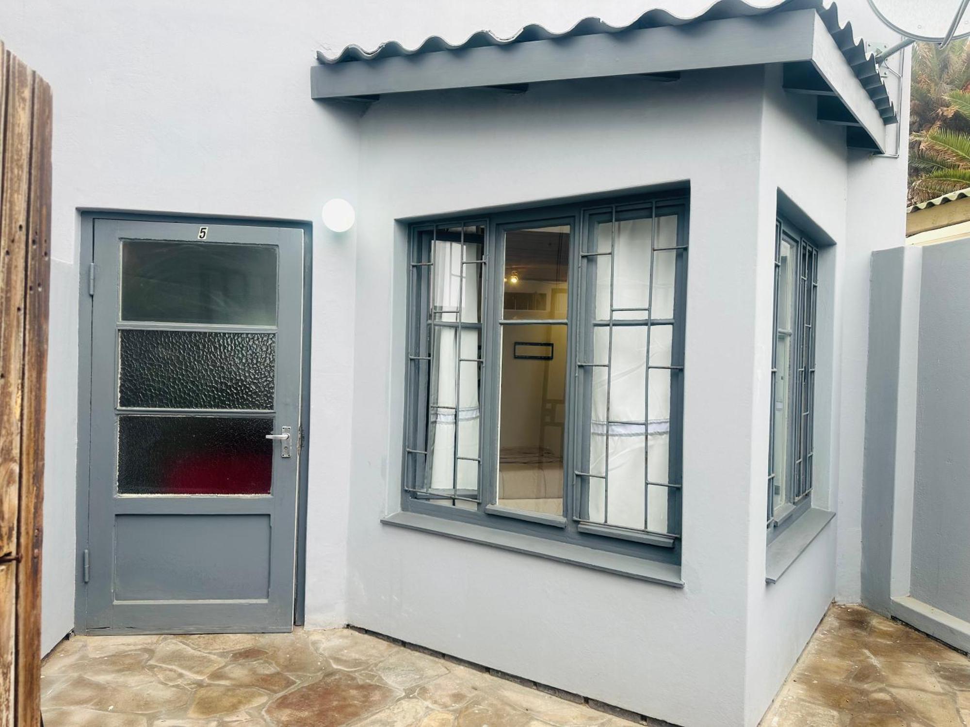 Coastwave Guest House Walvis Bay Exterior photo